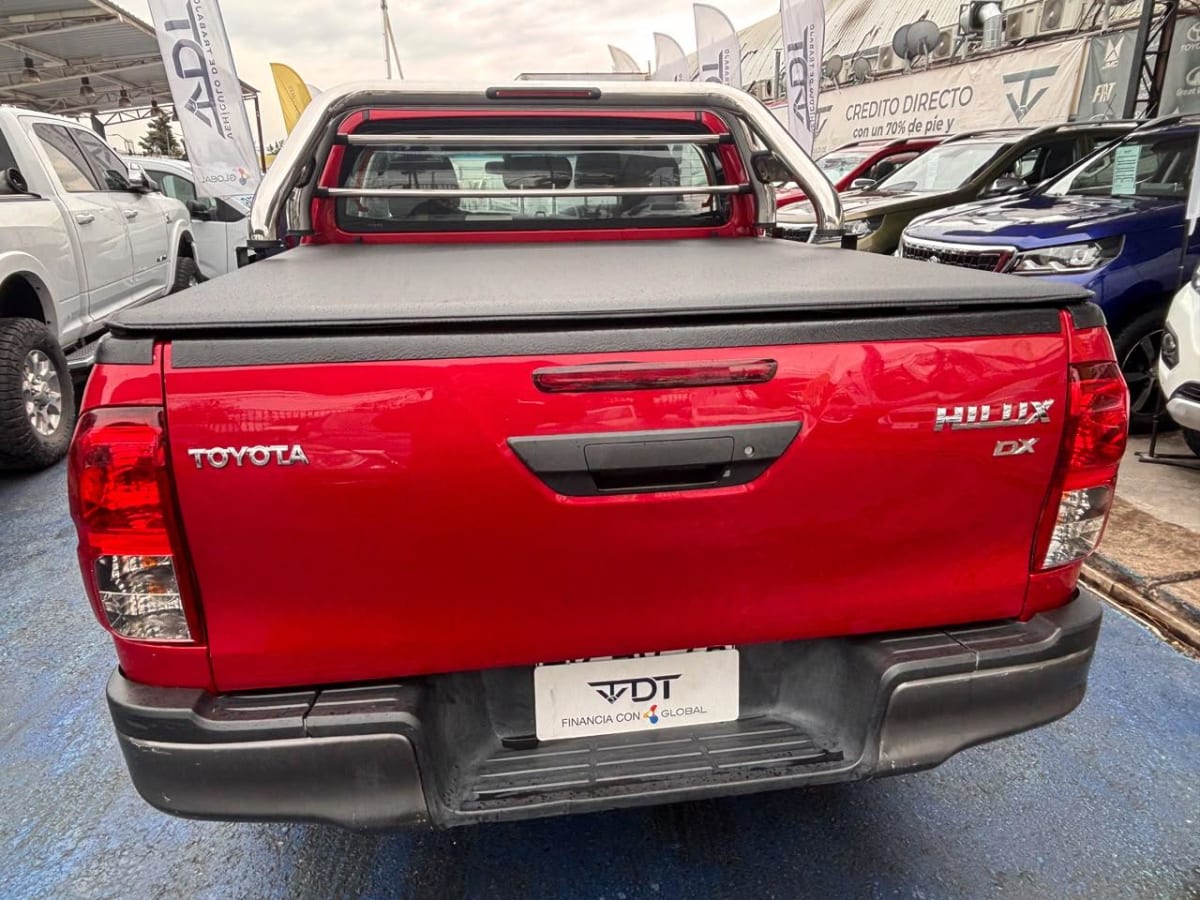 2024 Toyota HILUX 4X4 2.4 MT Rojo - Miniatura 7