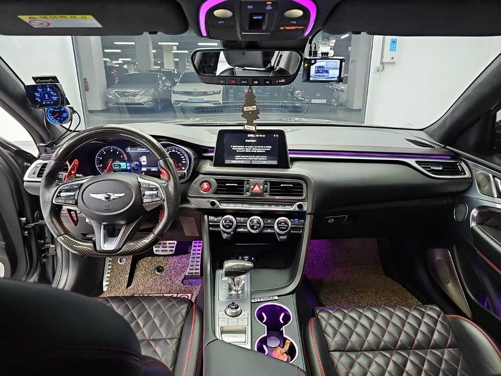 2018 Genesis G70 2.0T - Miniatura 7