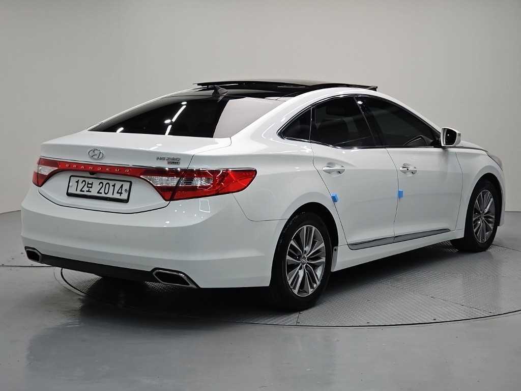 2015 Hyundai Grandeur Ref 428594 Diesel Blanco - Miniatura 4