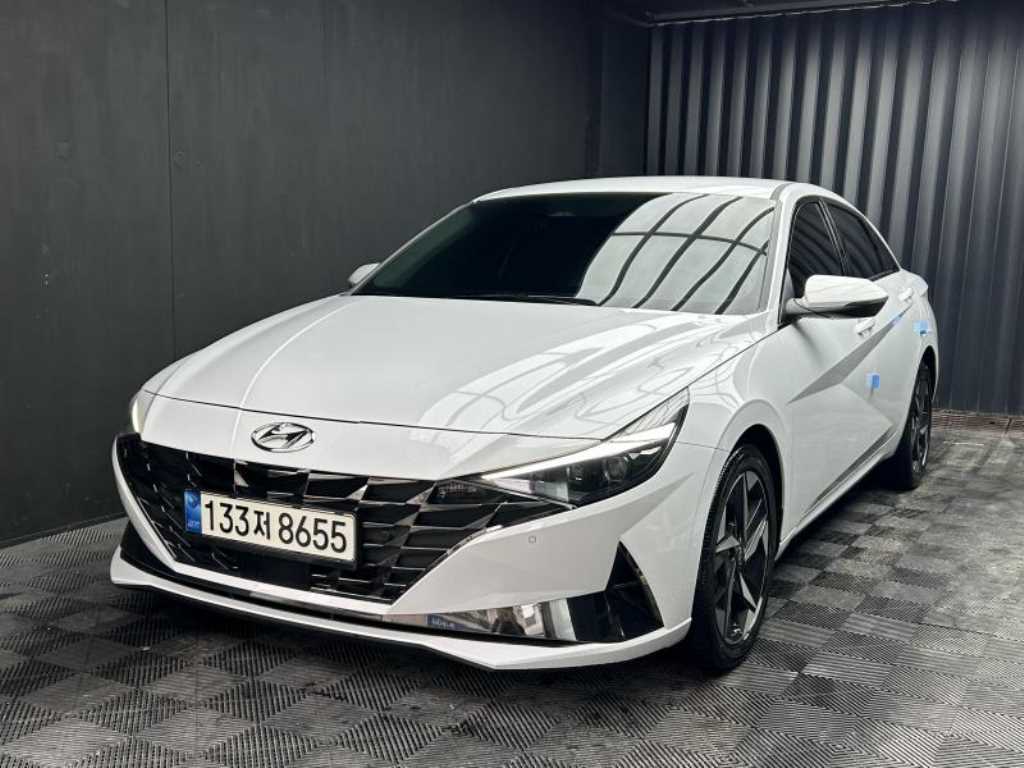 2022 Hyundai Avante (CN7) - Miniatura 3