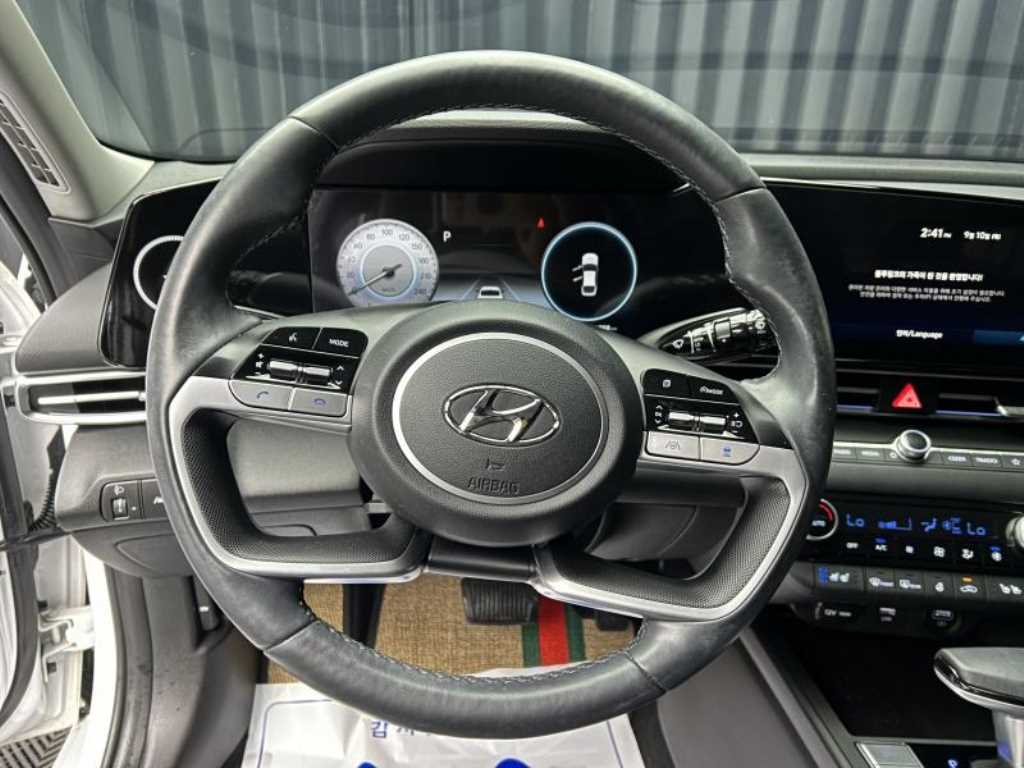 2022 Hyundai Avante (CN7) - Miniatura 8