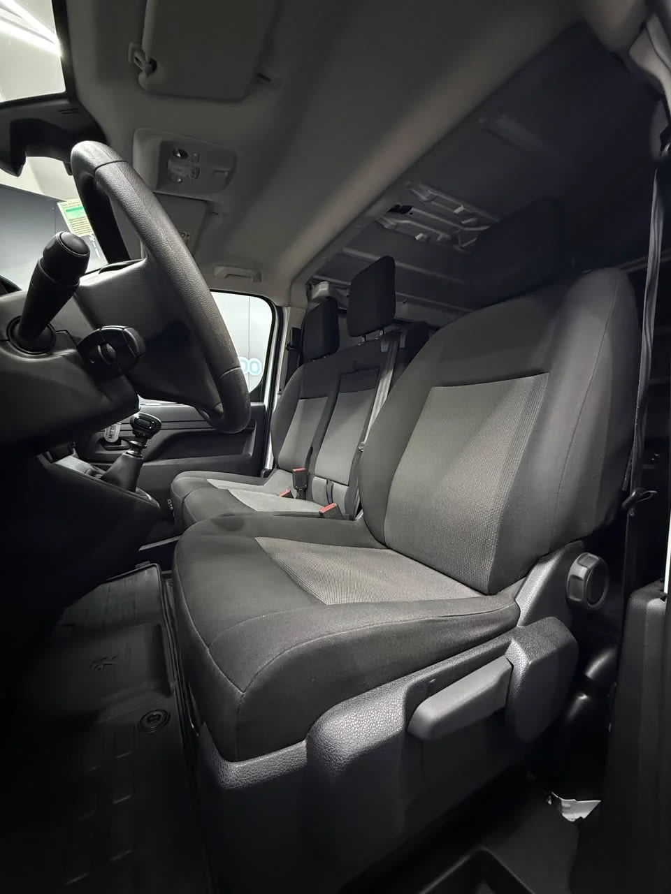 2024 Peugeot Expert 2.0 Blanco - Miniatura 7