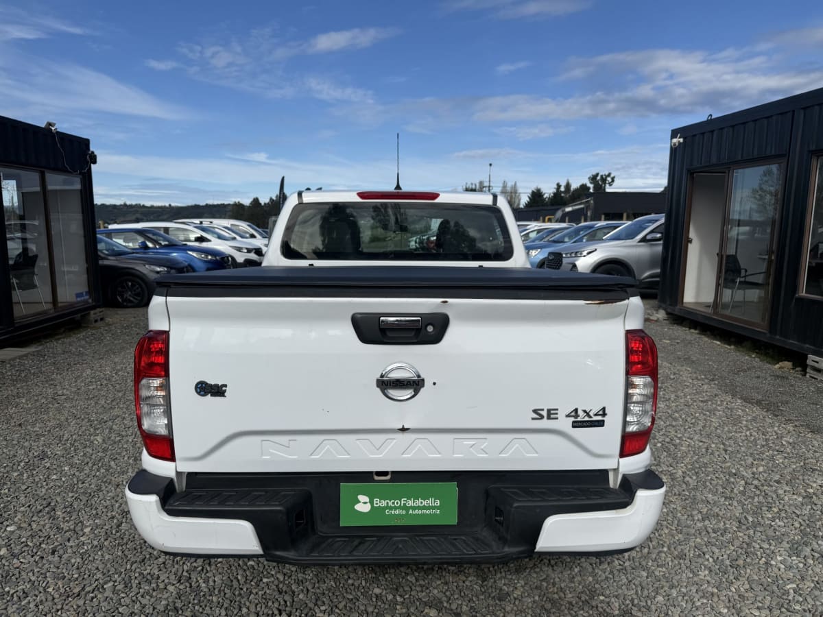 2022 Nissan Navara 4x4 - Miniatura 7