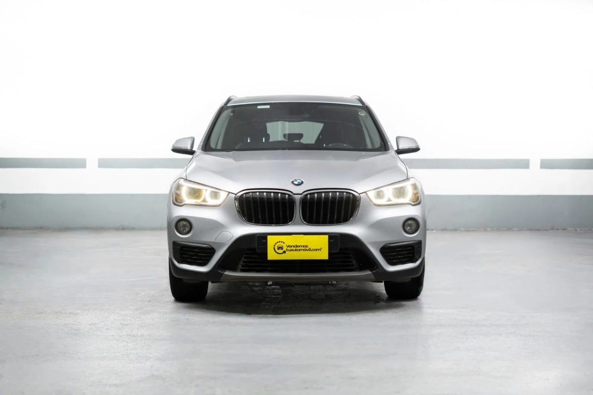 2018 BMW X1 SDRIVE Plata - Miniatura 6