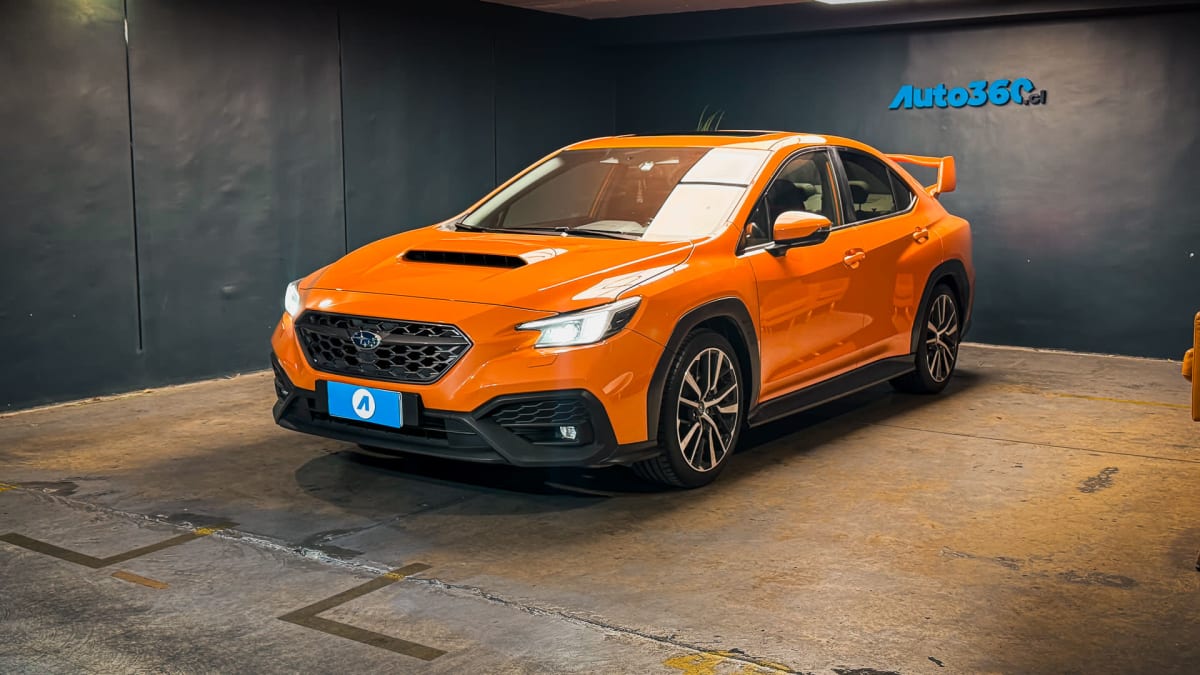 2025 Subaru WRX Touring Naranja - Imagen 1