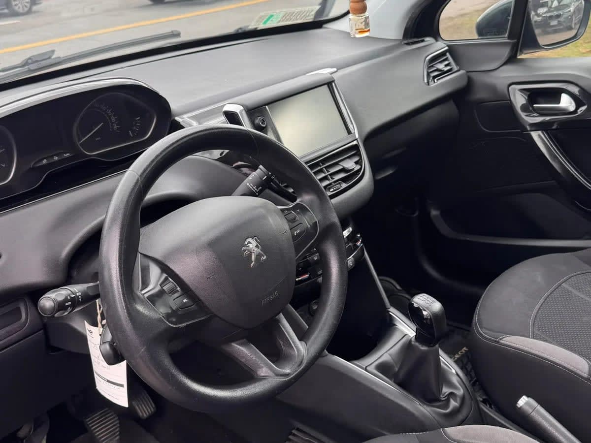 2013 Peugeot 208 ALLURE Gris - Miniatura 10