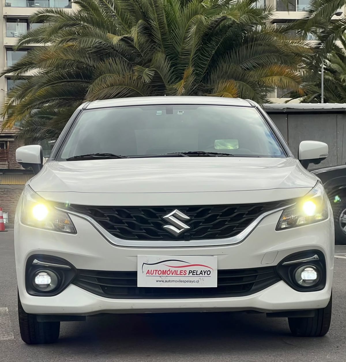 2025 Suzuki Baleno GLX Blanco - Miniatura 2