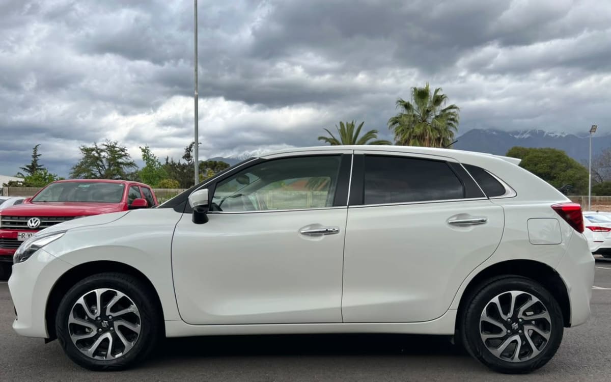 2025 Suzuki Baleno GLX Blanco - Miniatura 8