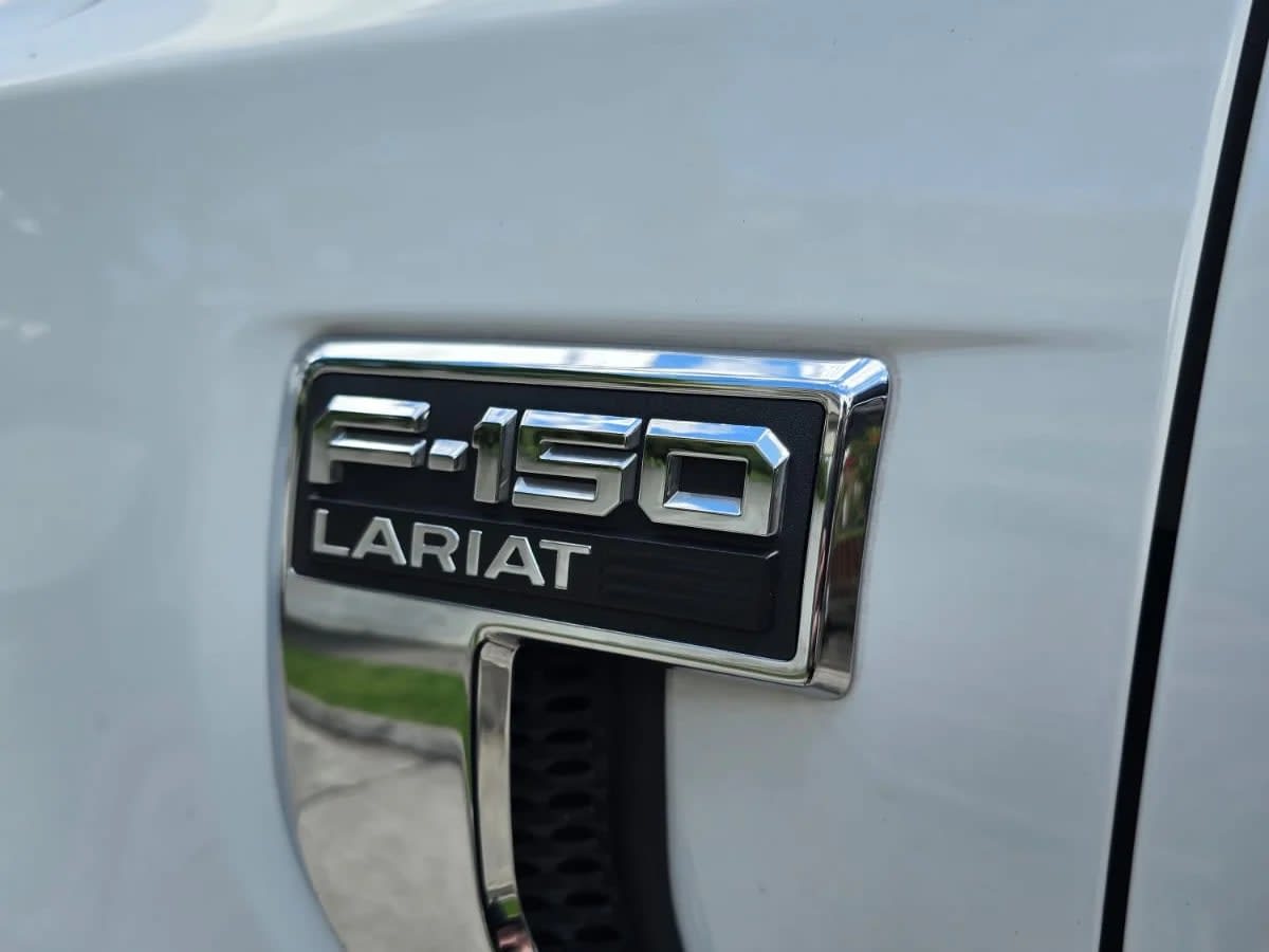 2022 Ford F150 LARIAT LUXURY 3.0 - Miniatura 6