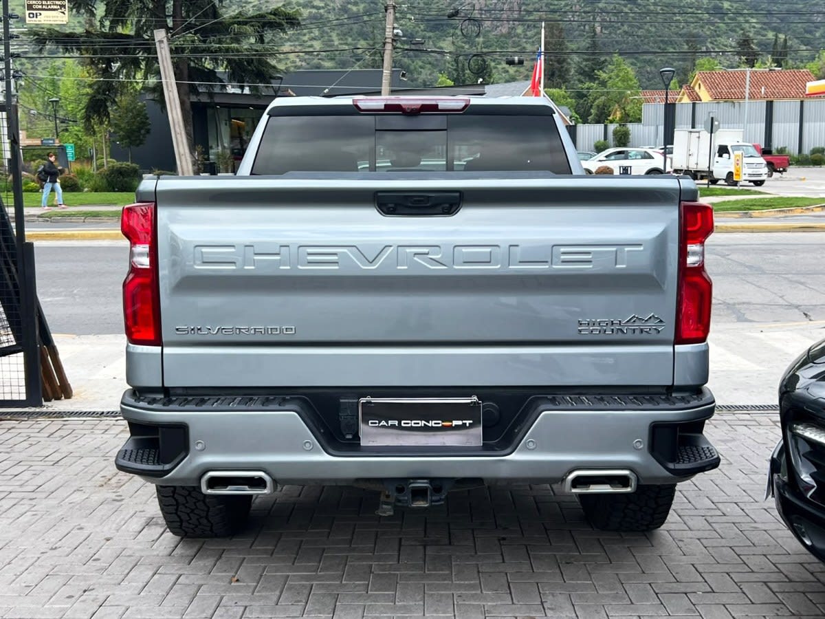 2024 Chevrolet SILVERADO HIGH Gris - Miniatura 5