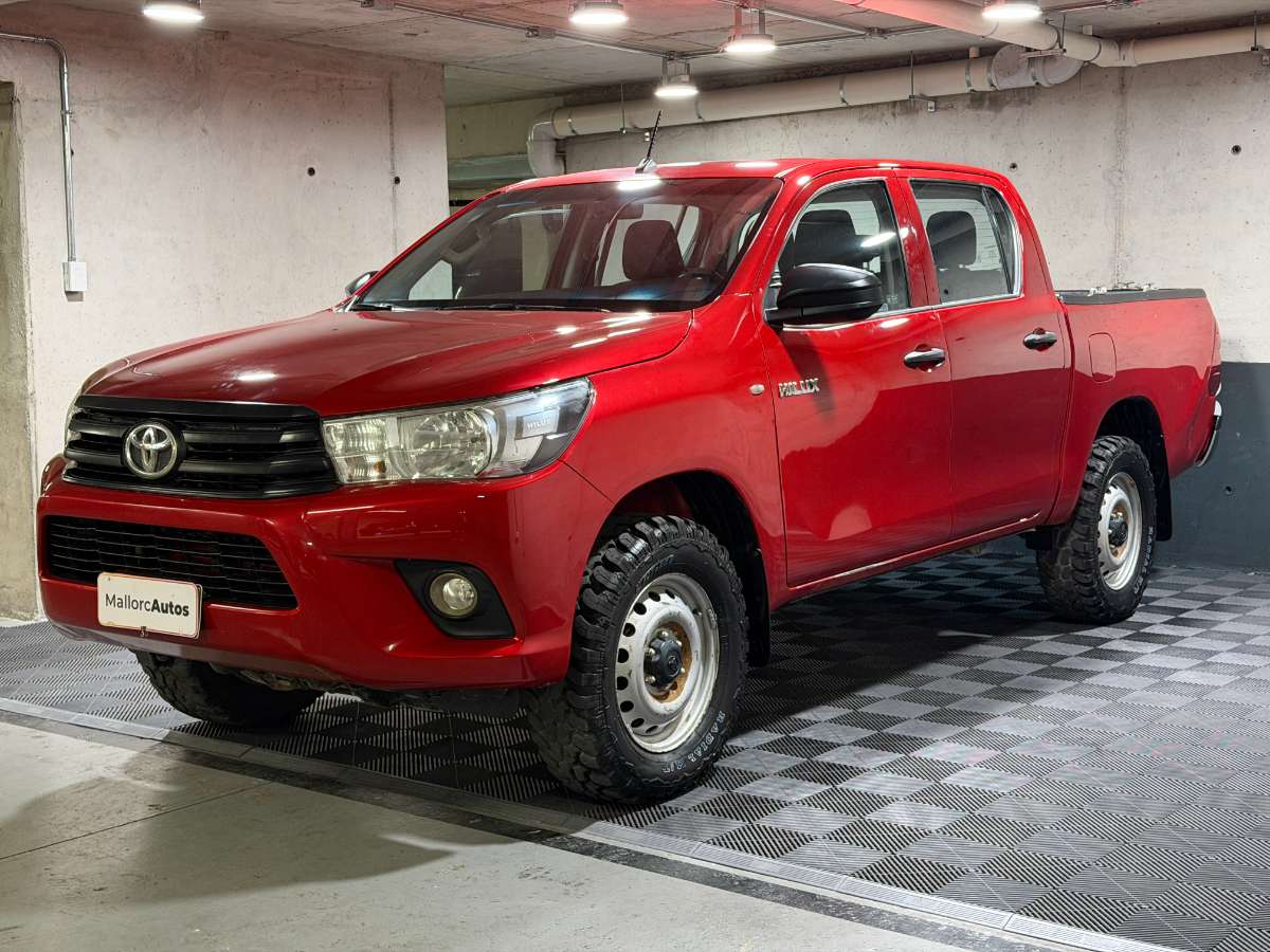 2023 Toyota HILUX 2.4 Rojo - Miniatura 3