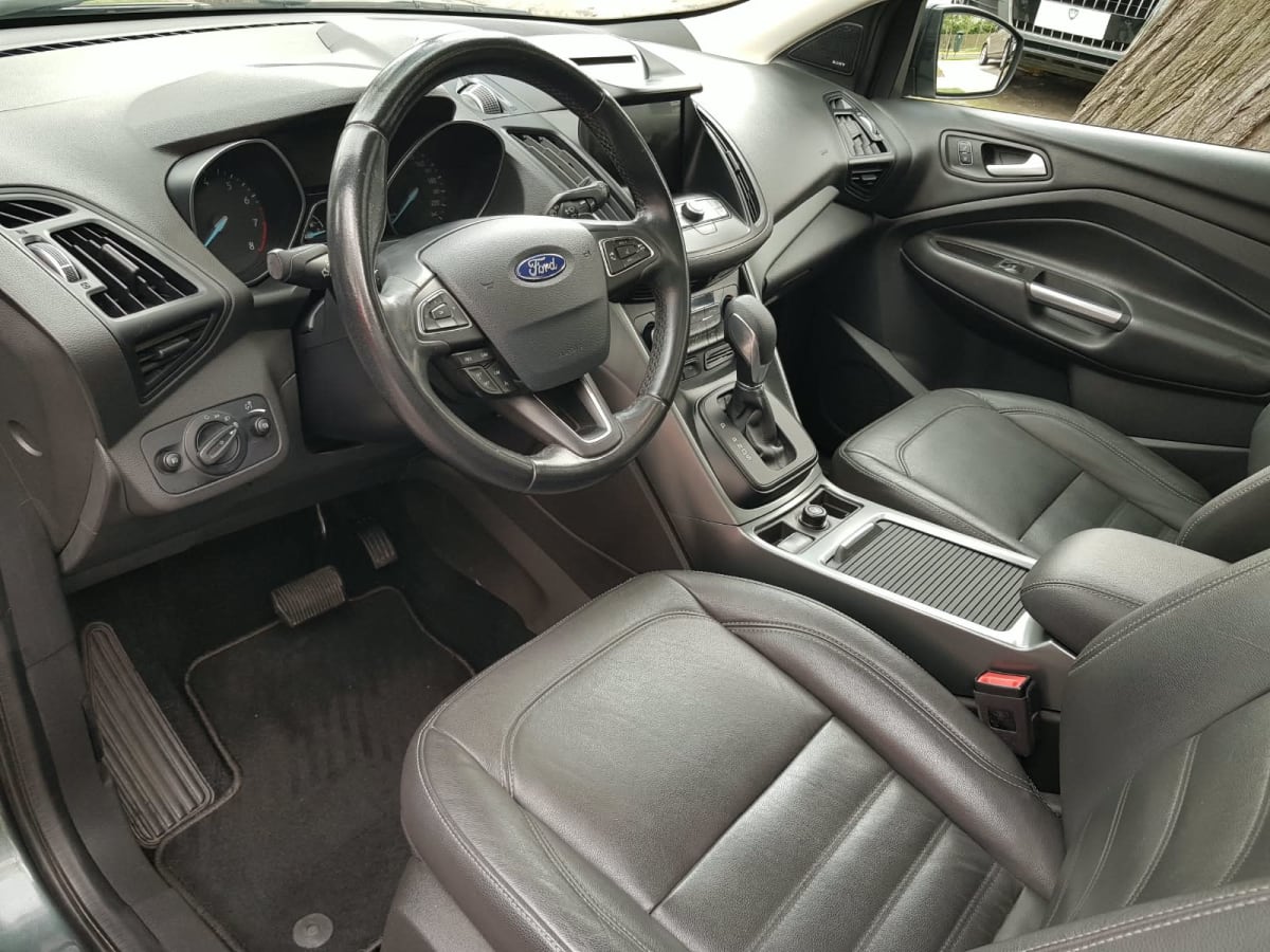 2018 Ford Escape 4x4 - Miniatura 6