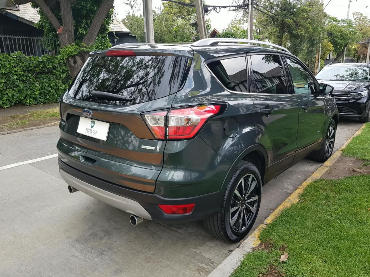 2018 Ford Escape 4x4 - Miniatura 7