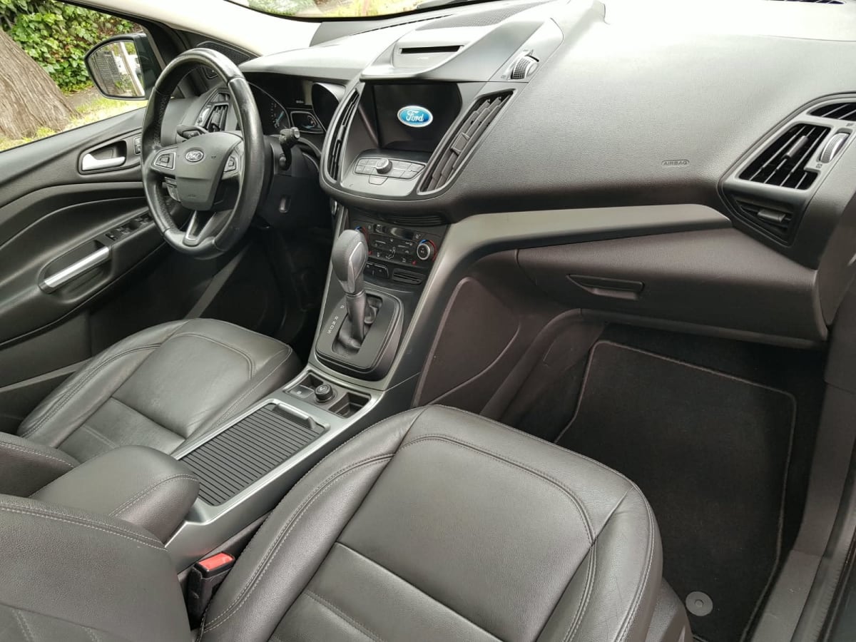 2018 Ford Escape 4x4 - Miniatura 8