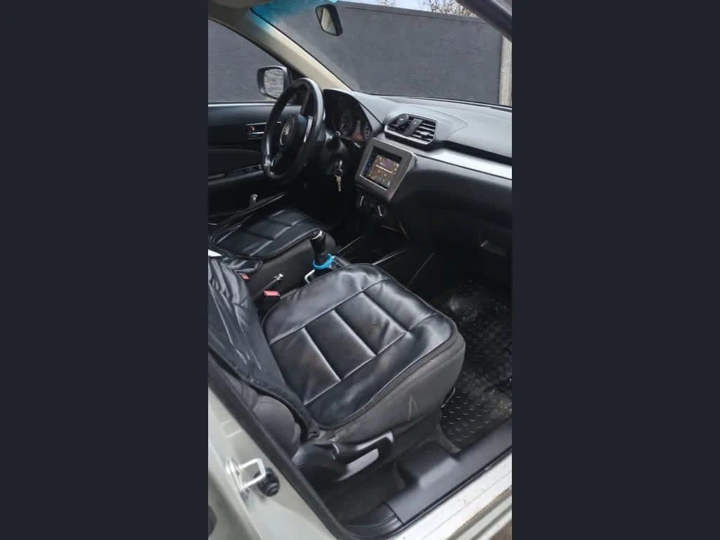 2018 Suzuki Dzire Sedán 1.2 Plata - Miniatura 6