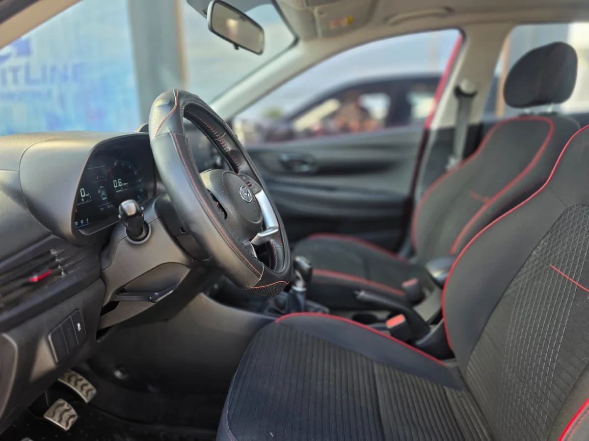 2024 Hyundai I20 1.4 Rojo - Miniatura 9