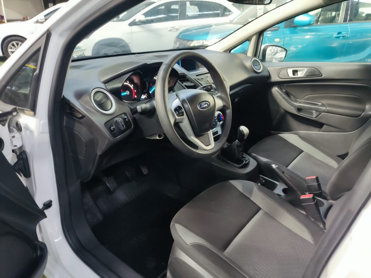 2019 Ford Fiesta 1.6 Blanco - Miniatura 7