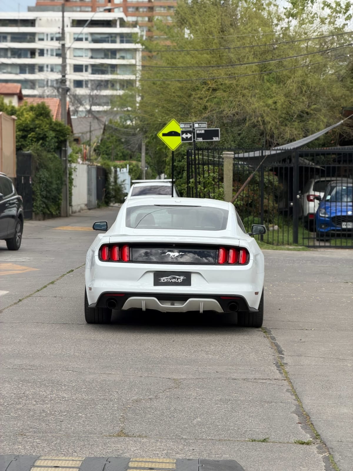 2015 Ford Mustang 2.3T - Miniatura 6