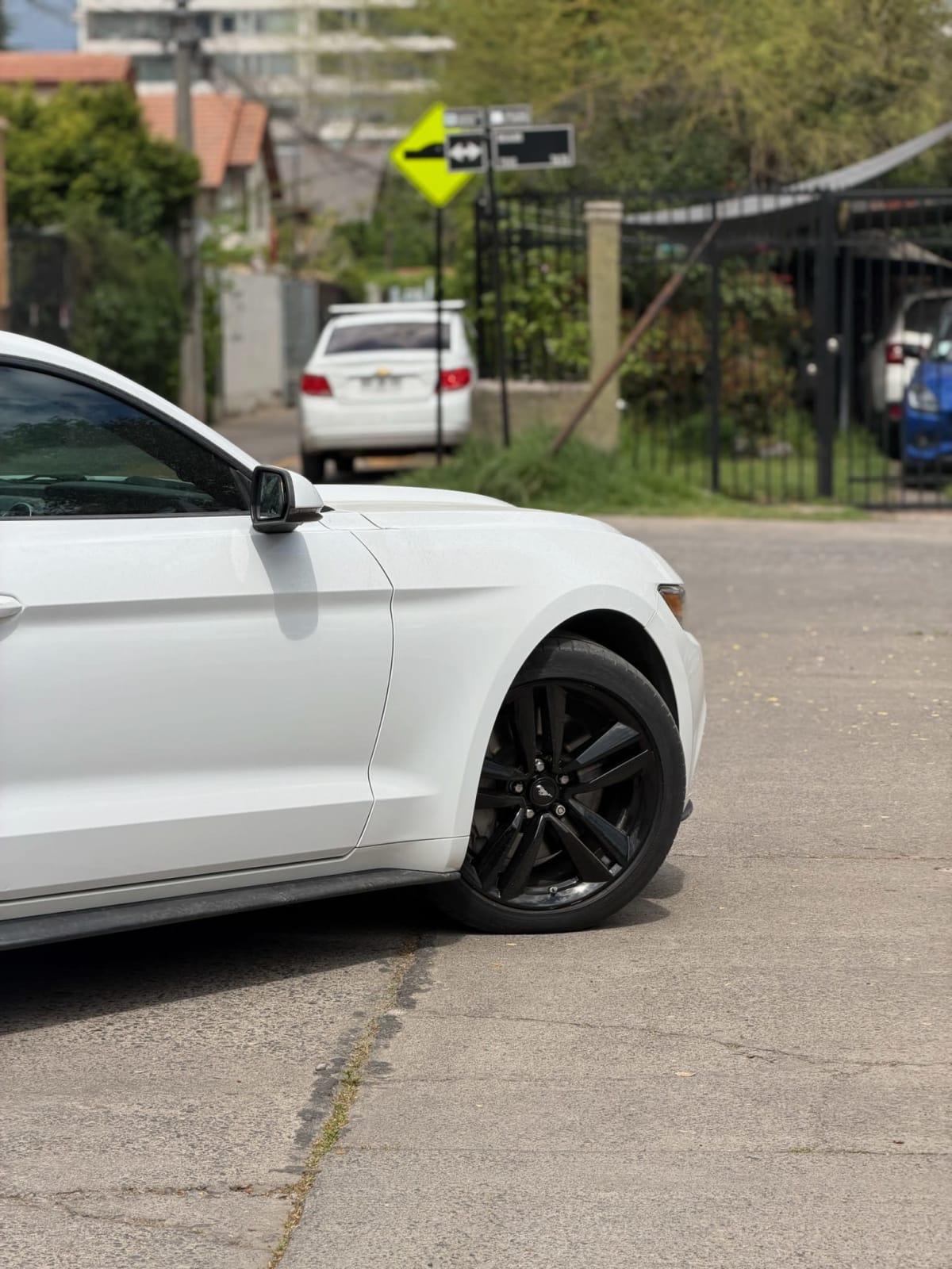 2015 Ford Mustang 2.3T - Miniatura 8