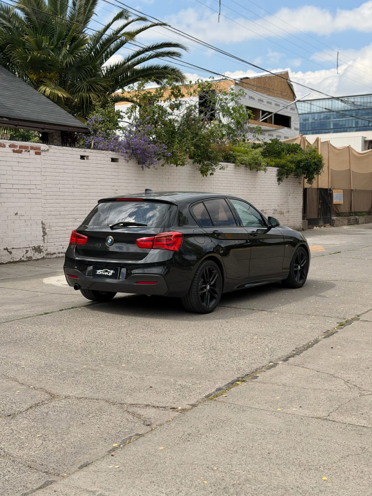 2016 BMW 120I 1.6T - Miniatura 5