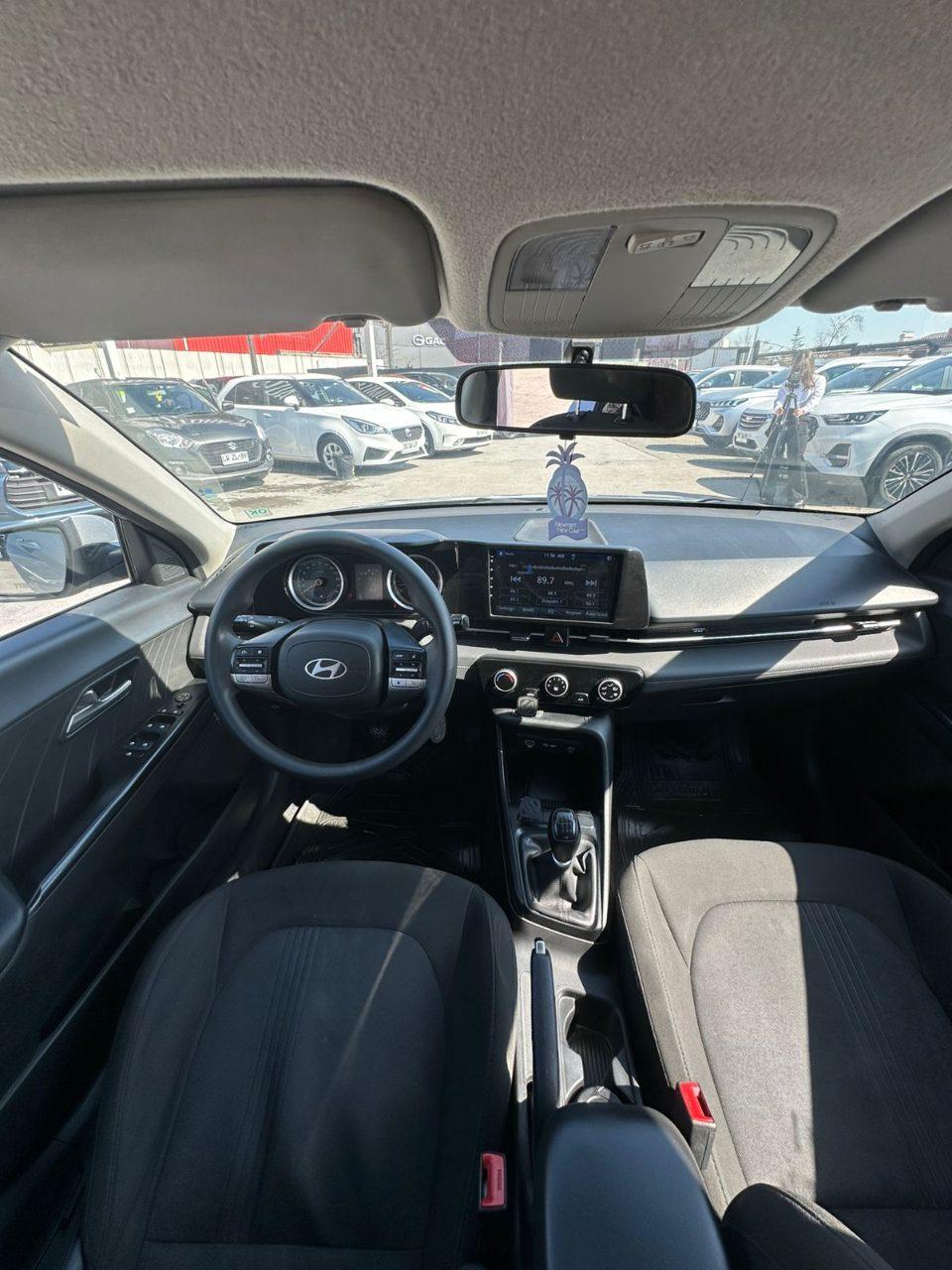 2025 Hyundai ACCENT 1.5 - Miniatura 7