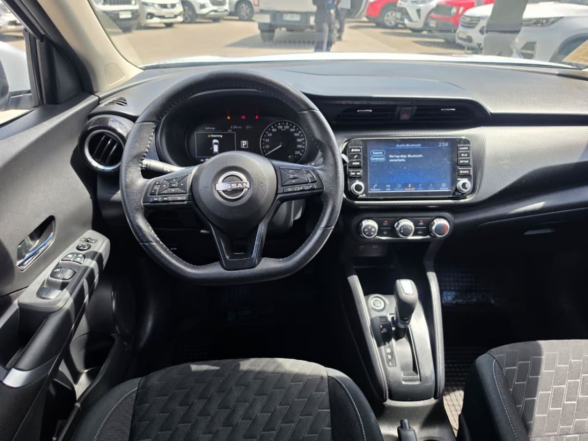 2024 Nissan KICKS ADVANCE - Miniatura 10