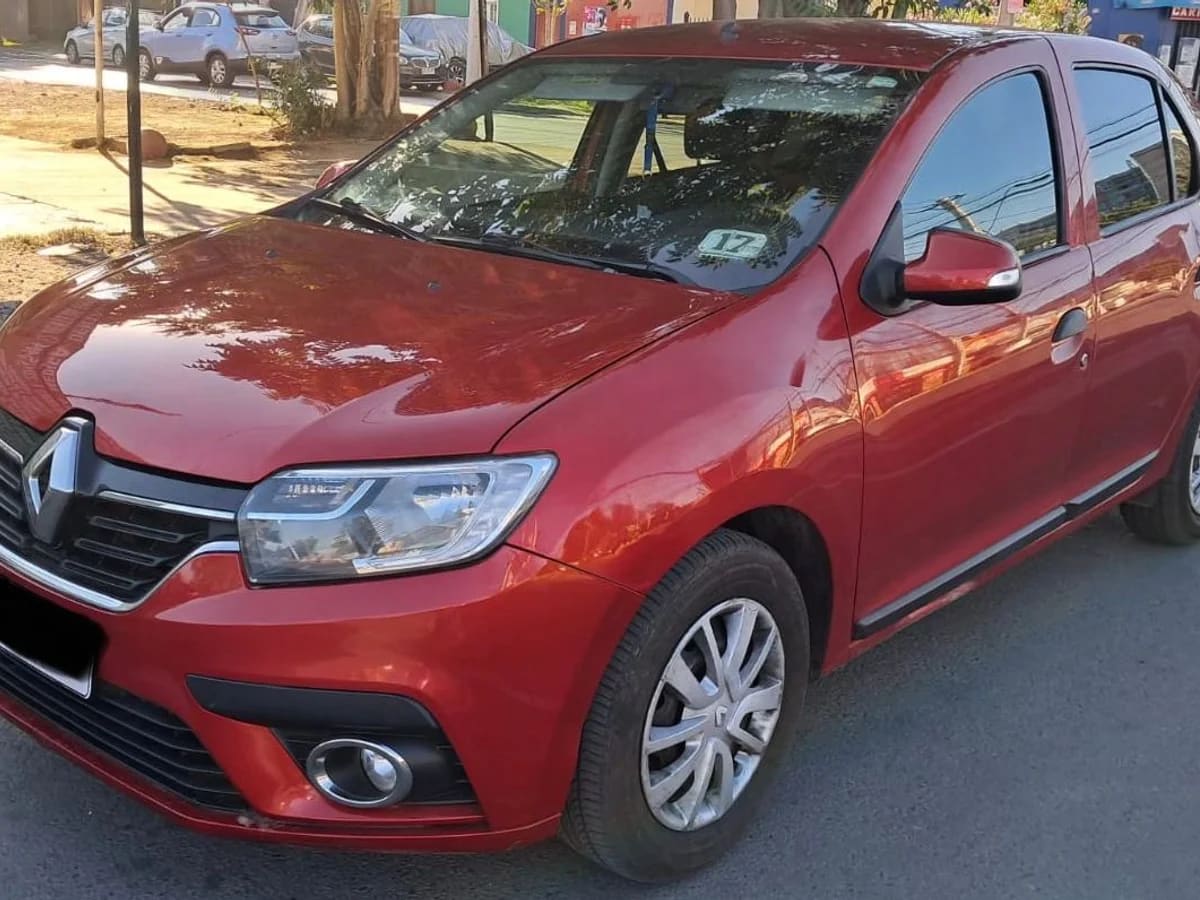 2018 Renault Symbol 1.6 Rojo - Miniatura 3