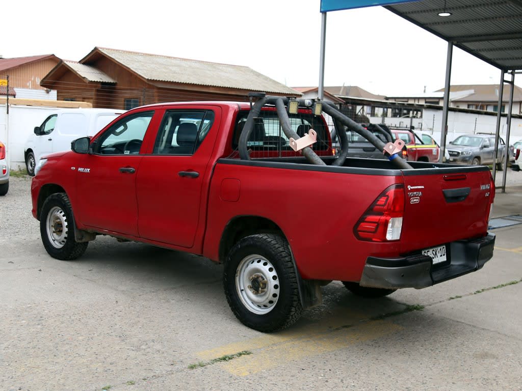 2022 Toyota Hilux PICKUP - Miniatura 9