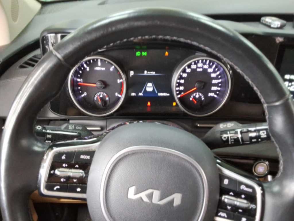 2023 Kia Carnival 4th - Miniatura 5
