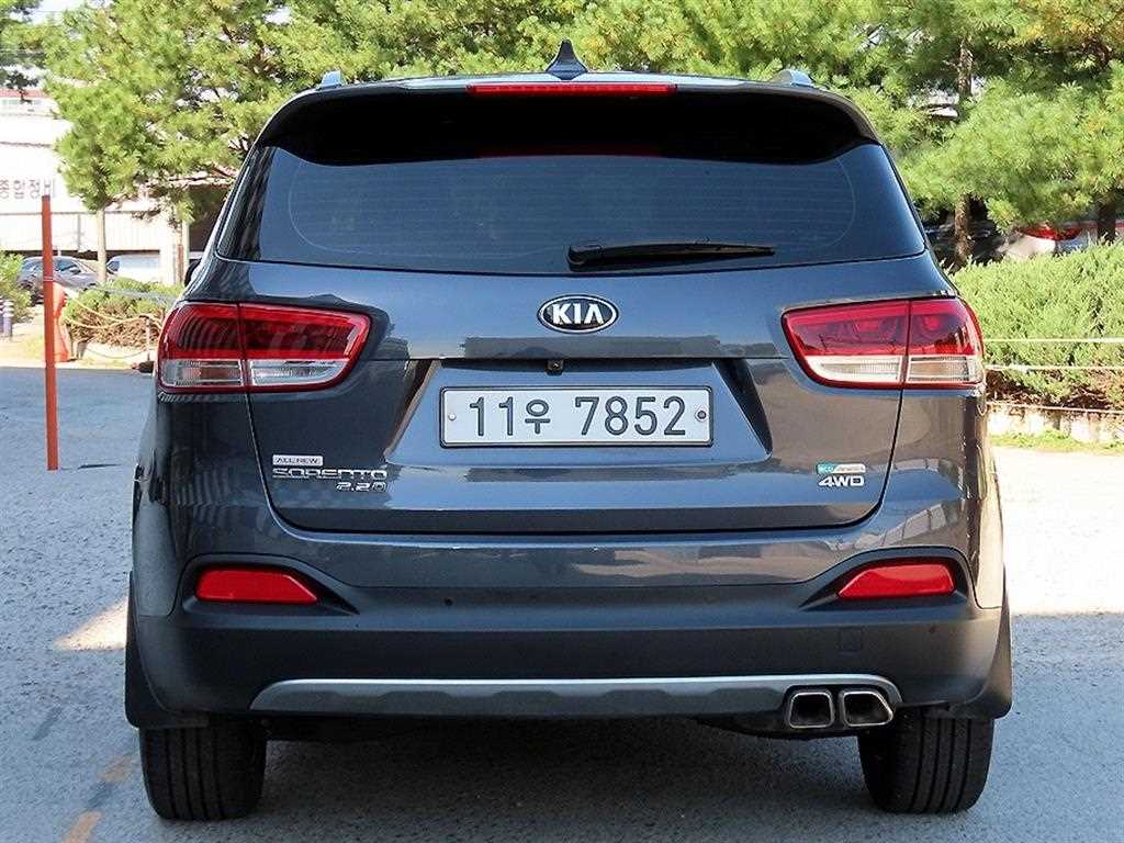 2015 Kia Sorento Diesel - Miniatura 4