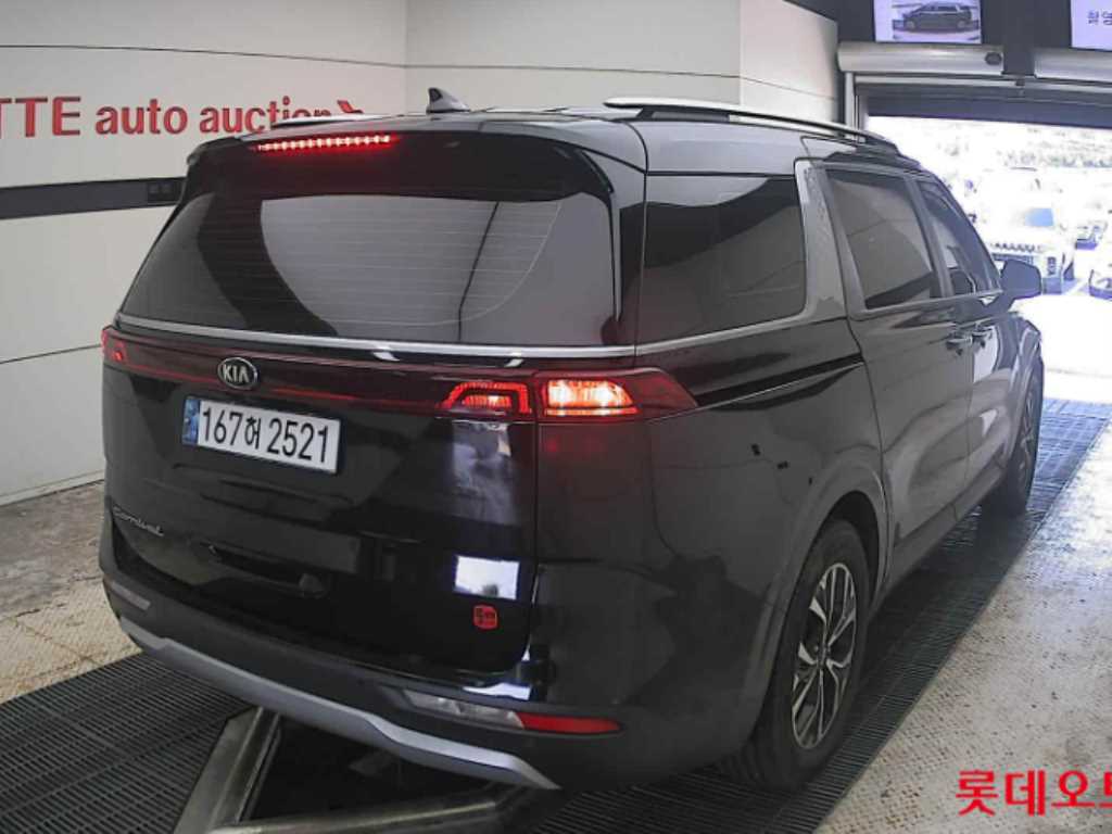 2021 Kia Carnival 4th - Miniatura 3