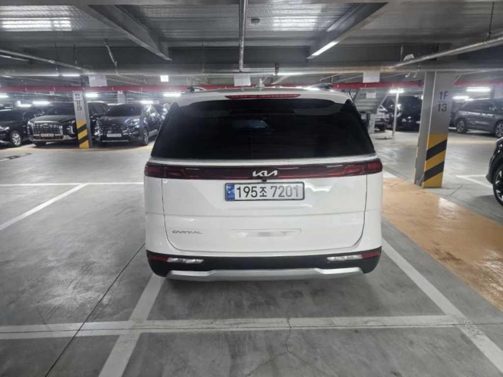 2023 Kia Carnival 4th - Miniatura 2