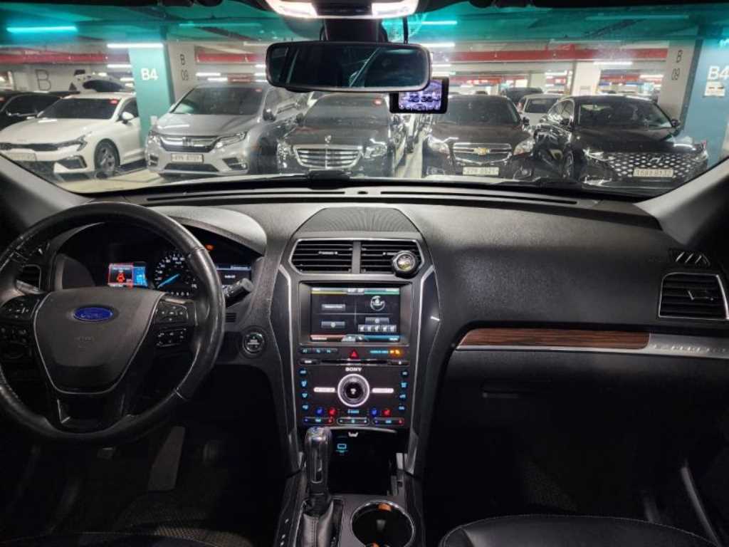 2016 Ford Explorer 2,3 - Miniatura 5