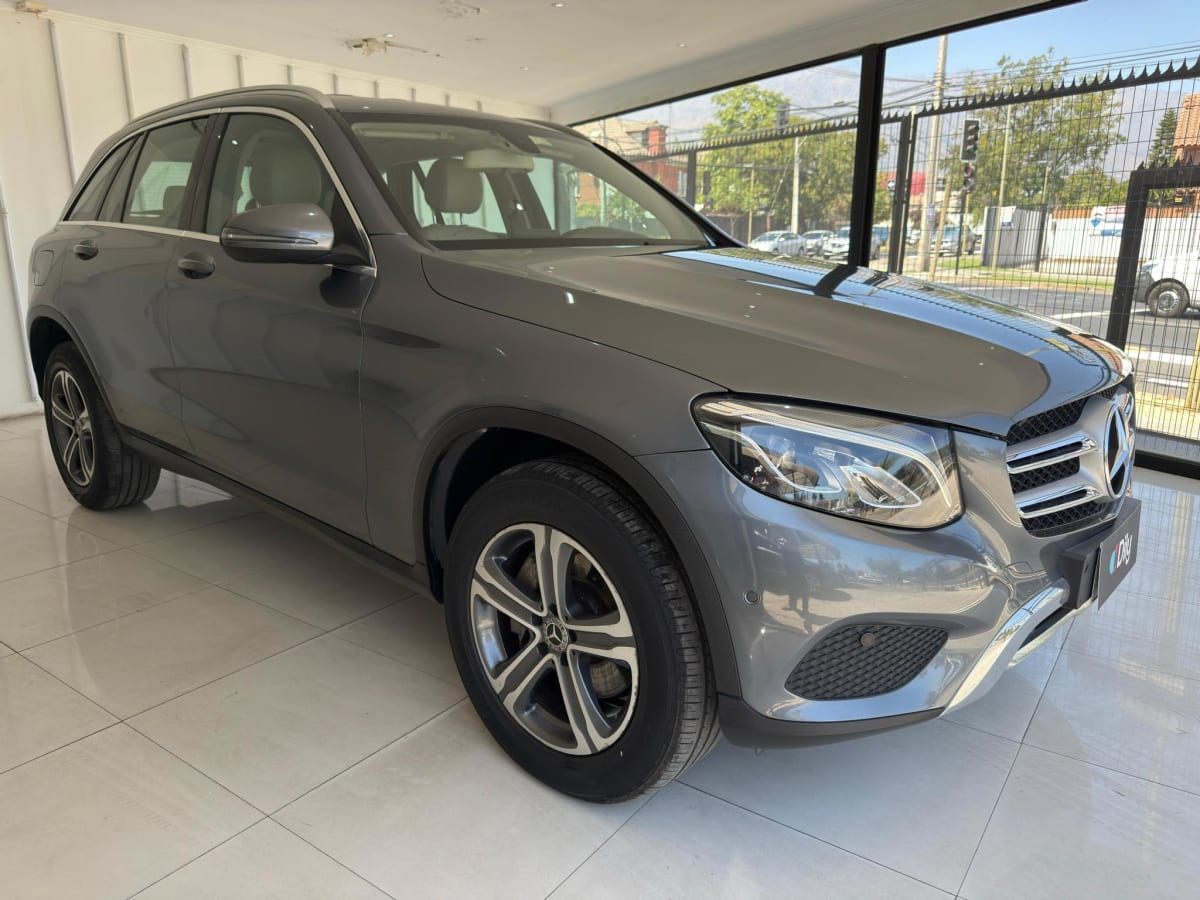 2018 Mercedes-Benz GLC 220D 4MATIC 2.1 AUT Gris - Miniatura 3