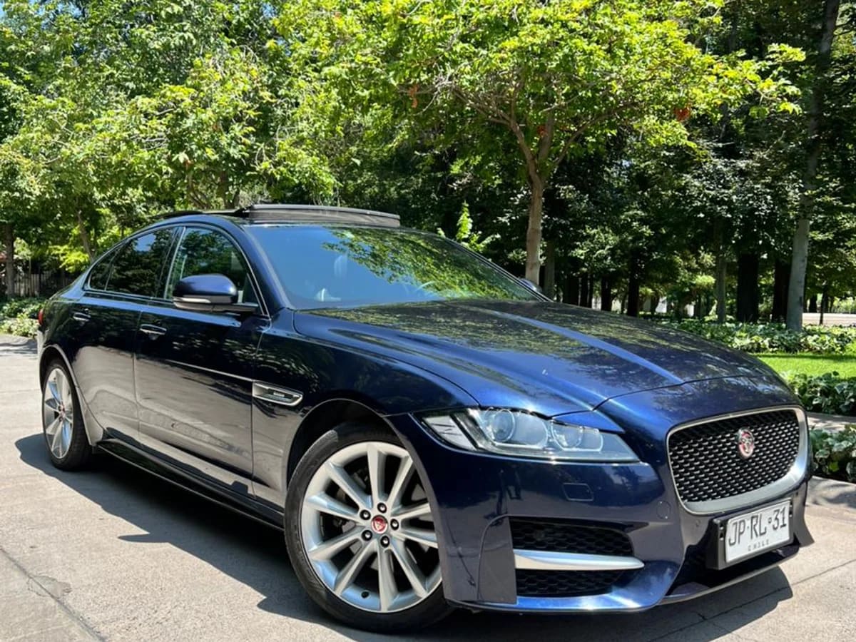 2017 Jaguar XF R-Sport 2.0L Azul - Imagen 1