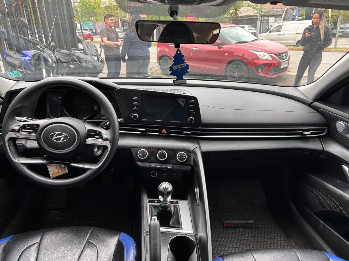 2022 Hyundai ELANTRA CN7 - Miniatura 7