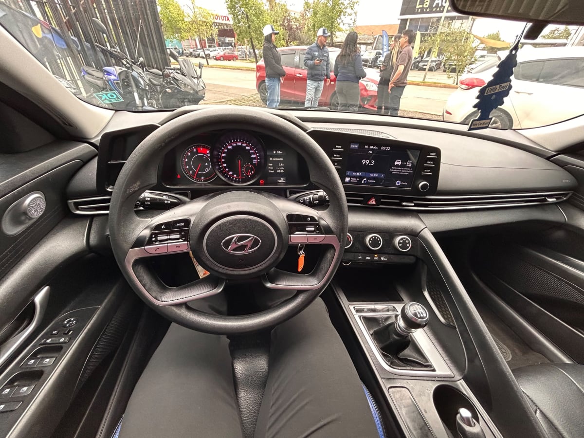 2022 Hyundai ELANTRA CN7 - Miniatura 8