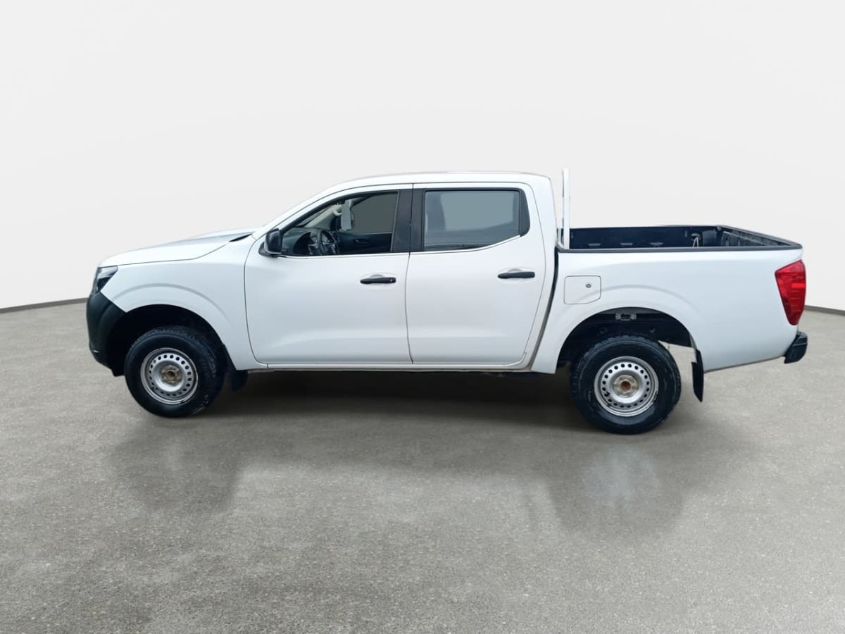 2018 NISSAN NP300 2.5 Blanco - Miniatura 5