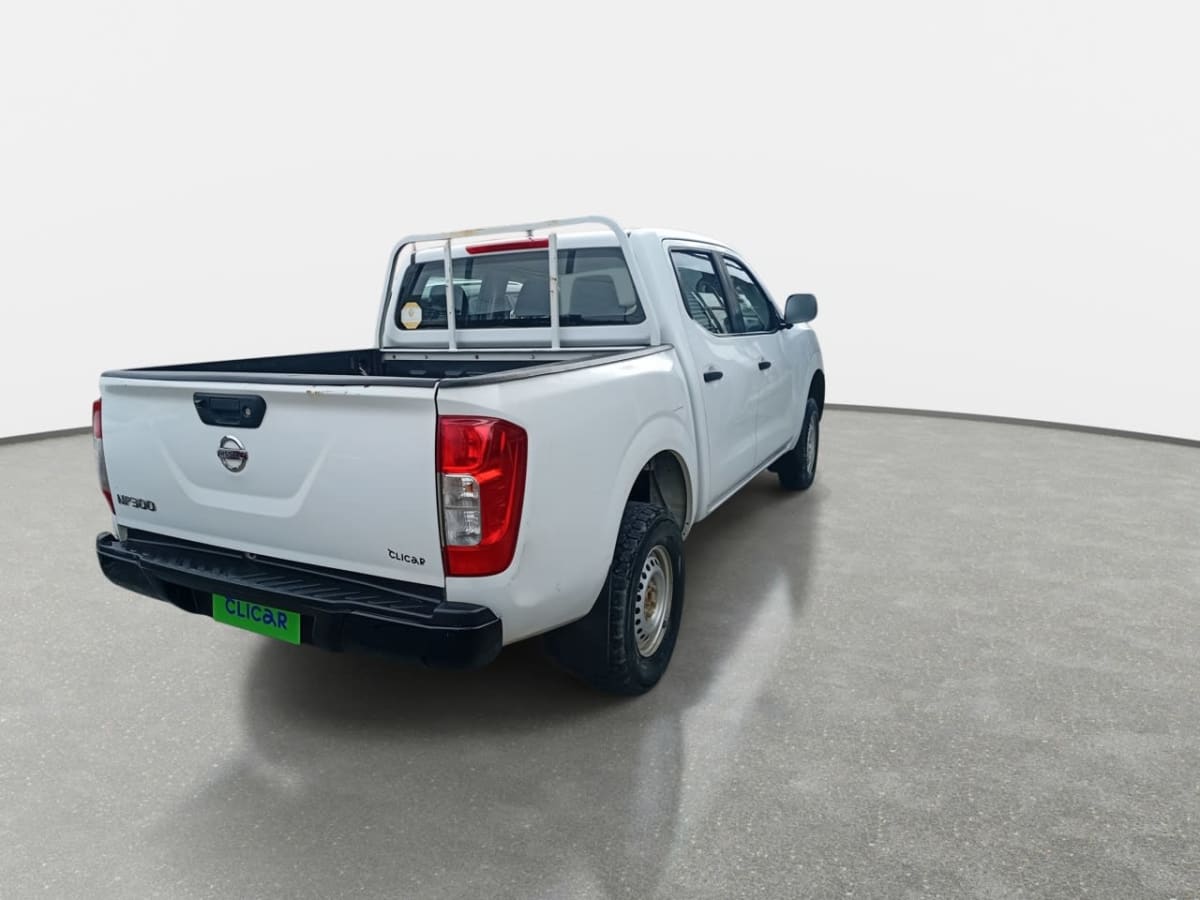 2018 NISSAN NP300 2.5 Blanco - Miniatura 8