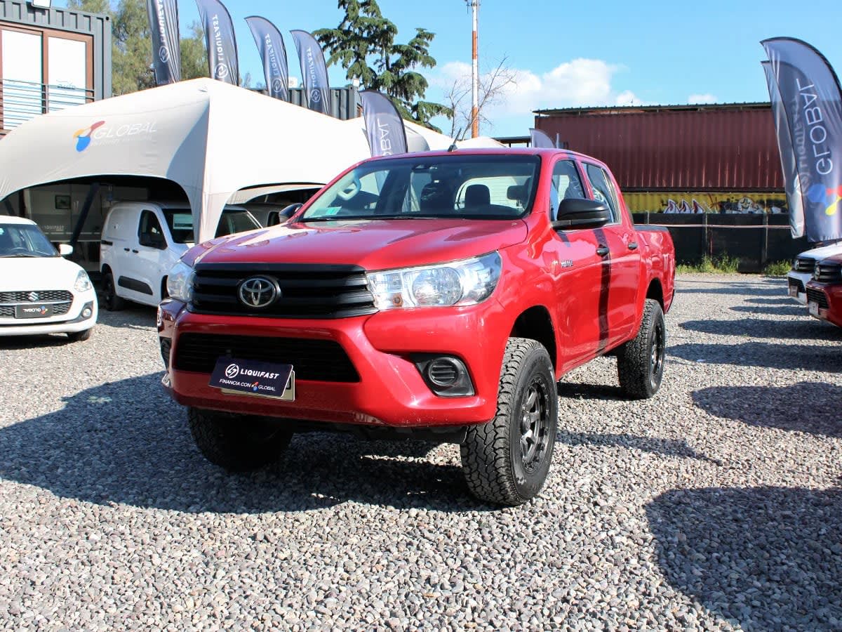 2023 Toyota Hilux DCAB Rojo - Imagen 1