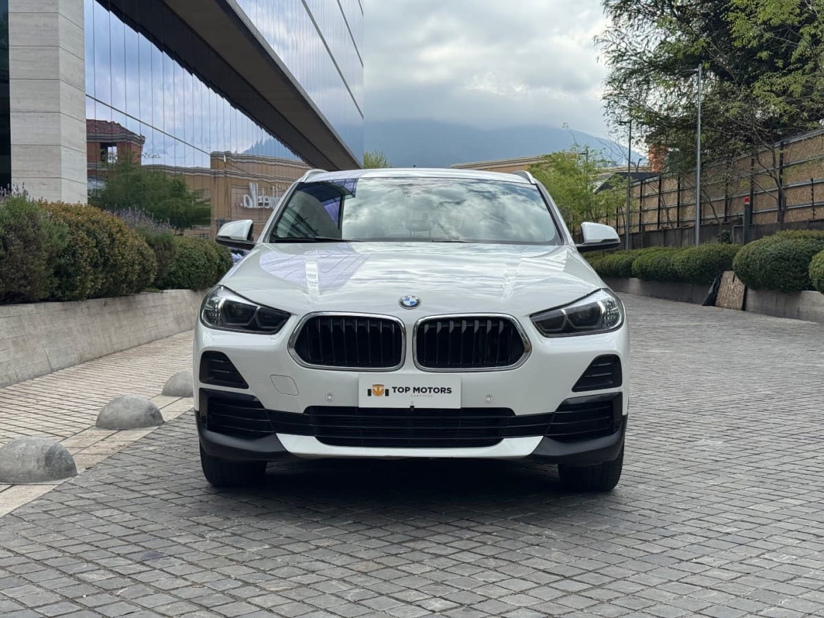 2021 BMW X2 sDrive18d Blanco - Miniatura 2