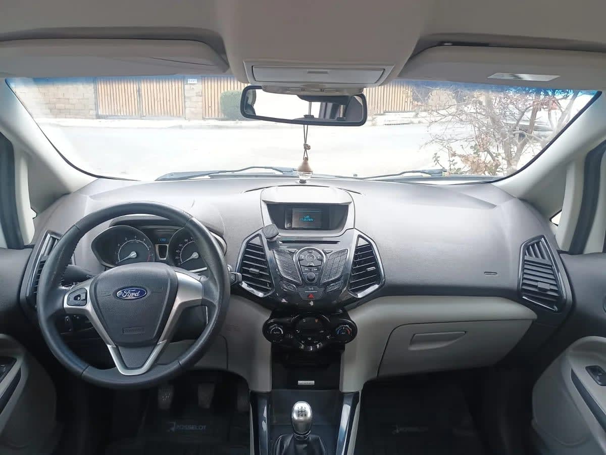 2018 Ford Ecosport 1.6 Blanco - Miniatura 10