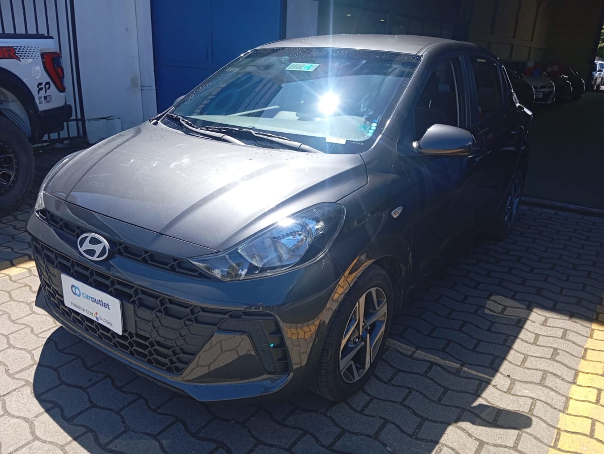 2025 Hyundai Grand I10 1.2 Gris - Imagen 1