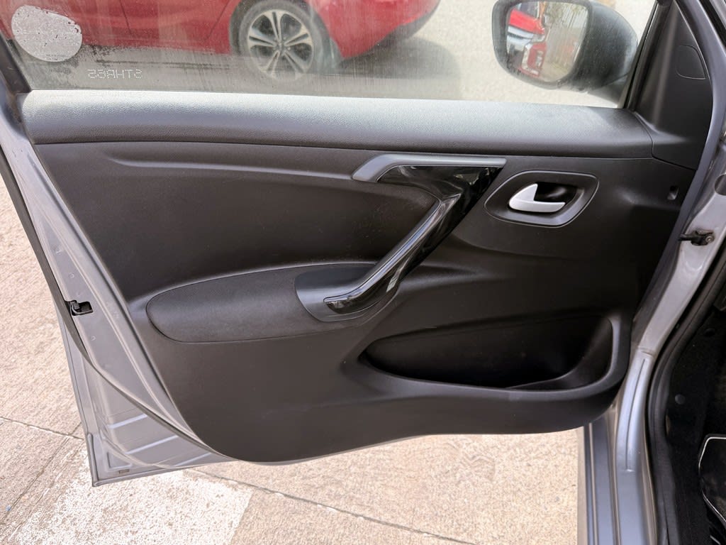 2023 Peugeot 301 1.6 - Miniatura 9
