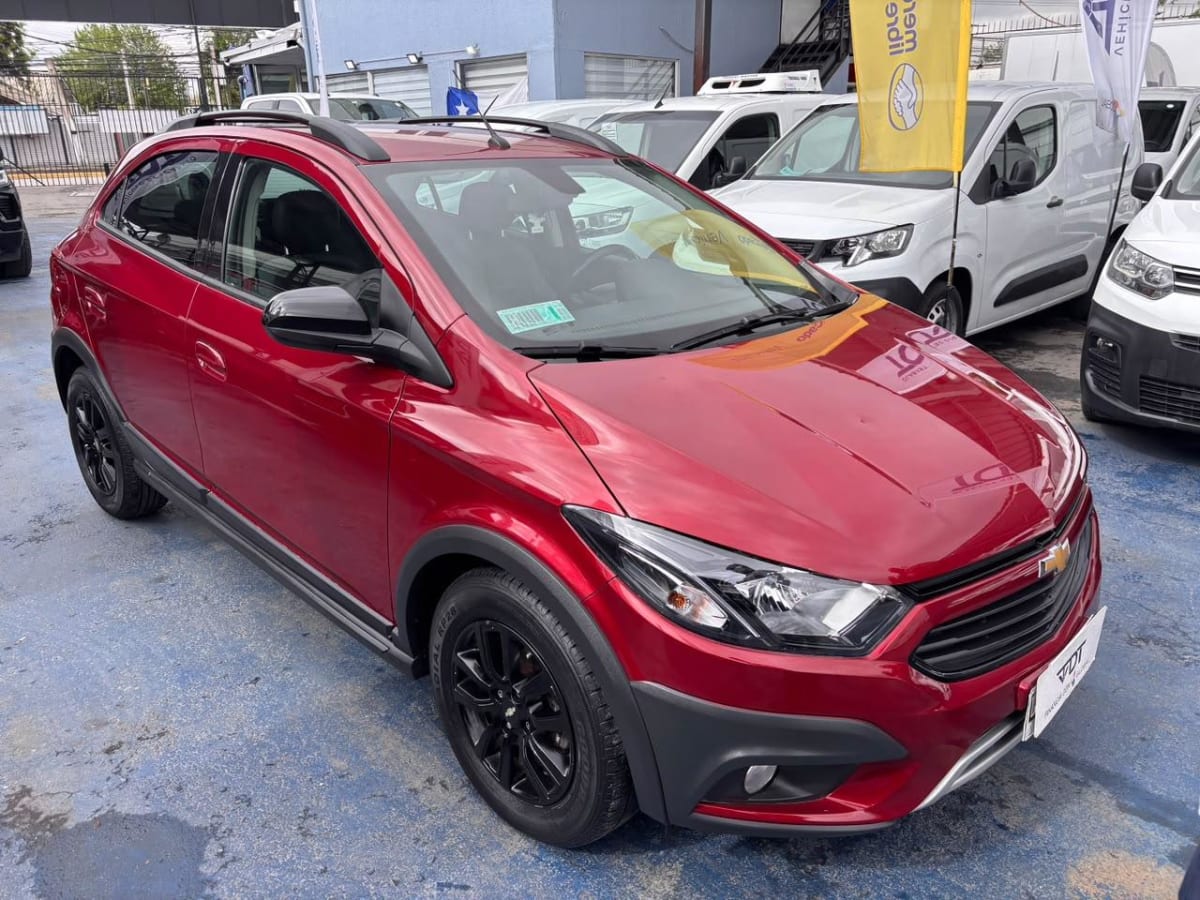2020 Chevrolet ONIX Rojo - Miniatura 3