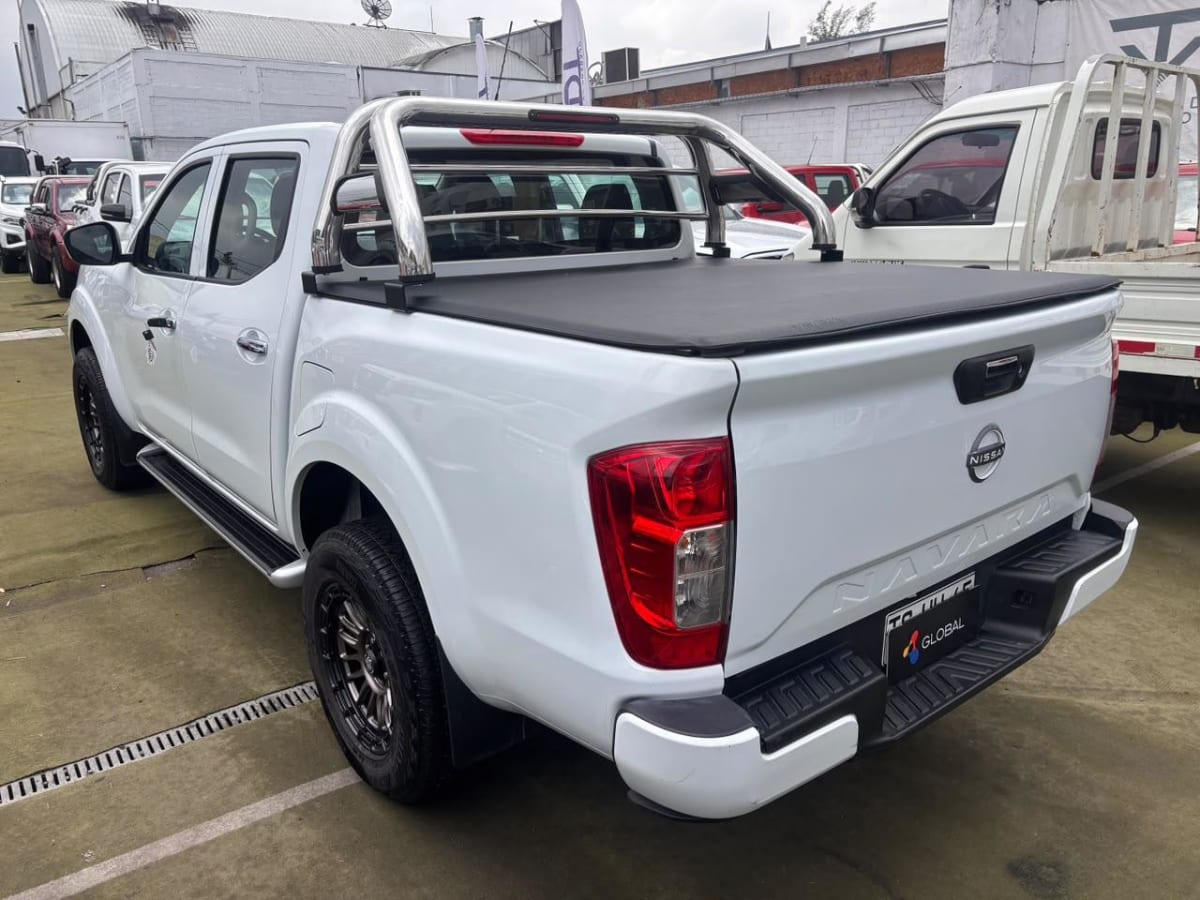 2024 Nissan Navara Blanco - Miniatura 6