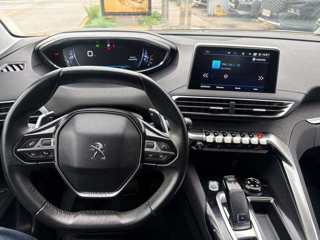 2017 Peugeot 3008 1.6 - Miniatura 9