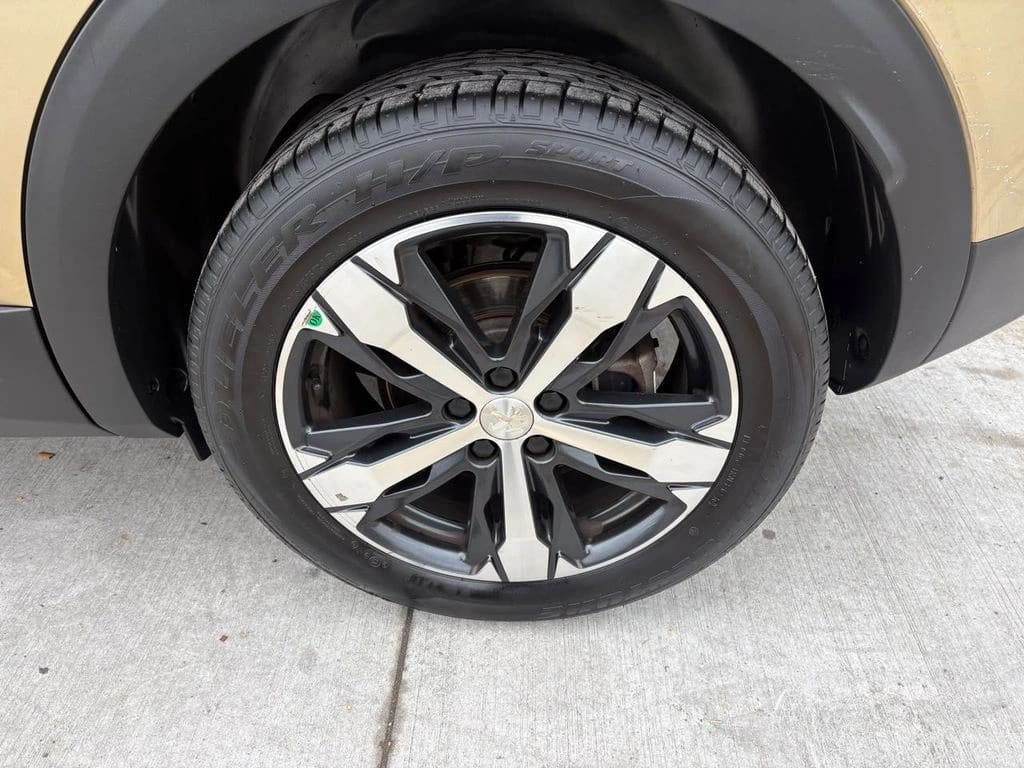 2017 Peugeot 3008 1.6 - Miniatura 10