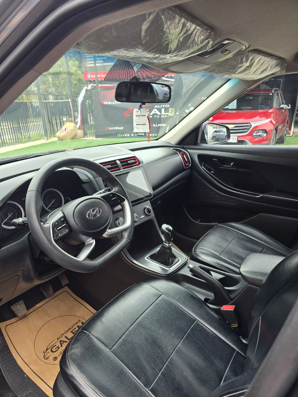2022 Hyundai Creta Gris - Miniatura 8