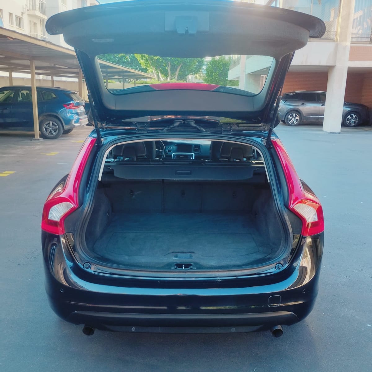 2012 Volvo V60 COMFORT Negro - Miniatura 4